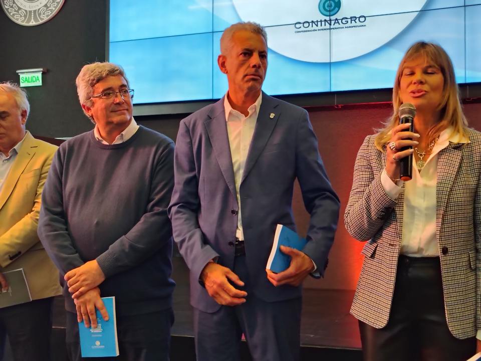 Carlos Banacloy y Río Negro, presentes en el Congreso de Coninagro.