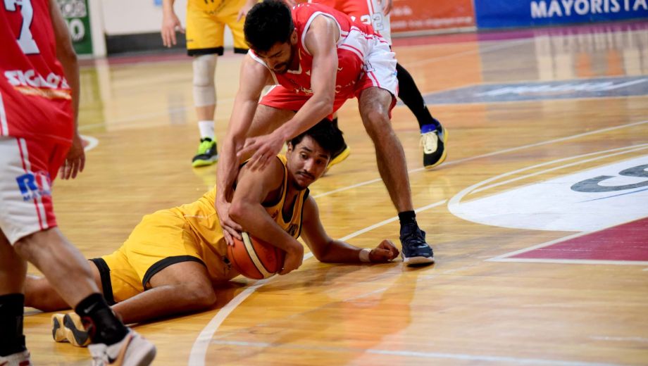 Godoy Vega y Carlos Paredes volverán a encontrarse, pero en un piso nuevo, el del Ruca Che. (Archivo Matías Subat)