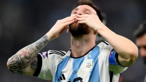 La AFA publicó un emotivo video de la despedida de Messi: «Yo siento que te vas»