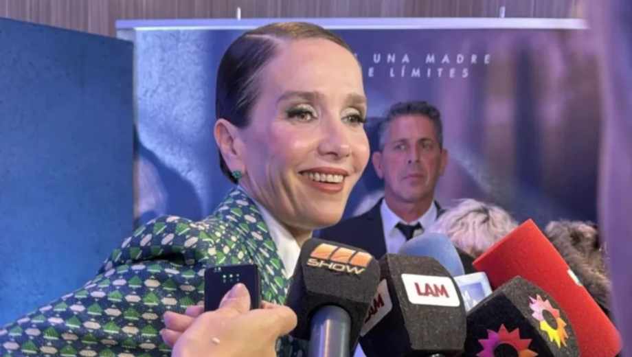 Natalia Oreiro deslumbró en la presentación de "La mujer de la fila".-