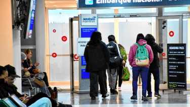 Sin colectivos ni escalas: egresados del Alto Valle vuelan directamente a Brasil desde Neuquén