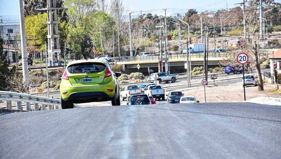 Desde el Polo Tecnológico, los últimos metros de la avenida Soldi terminan en el acceso a la ruta 7 (foto Matias Subat)