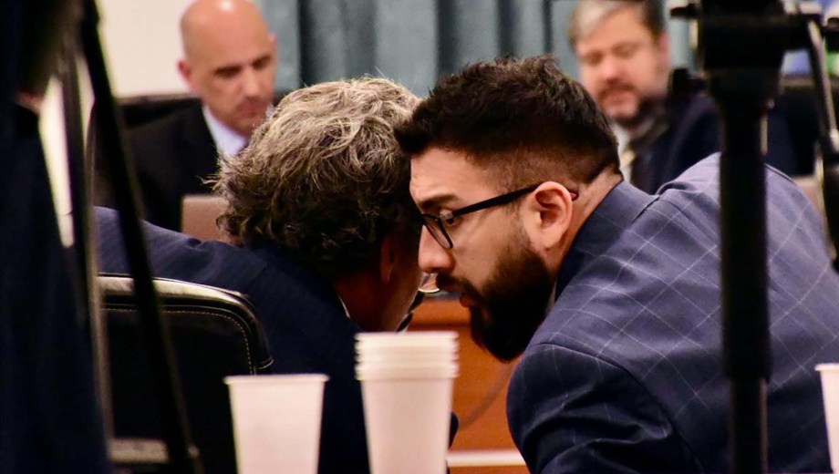 Juan Manuel Narváez estuvo presente en la audiencia. El fiscal jefe Pablo Vignaroli se ausentó. Foto Matías Subat.