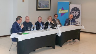 Esto es en off: La política nacional y regional en los pasillos