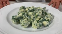 Imagen de Cómo hacer ñoquis de ricota con espinaca y salsa blanca: la receta de Cami Homs 