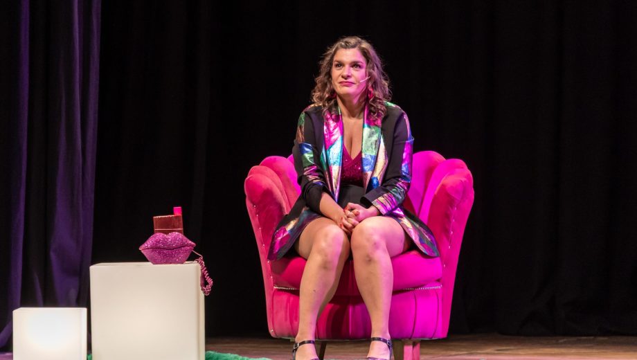 "Este show es nada más que una pantalla, un sillón y una mesita”, dice Dalia Gutmann. (Foto: Fiorella Romay)