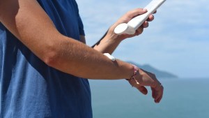 Cómo cuidarse del sol en primavera: 10 consejos clave para la piel