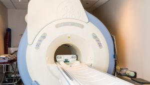 Un resonador para pacientes del hospital de Roca permitirá acceso gratuito a diagnósticos de alta complejidad