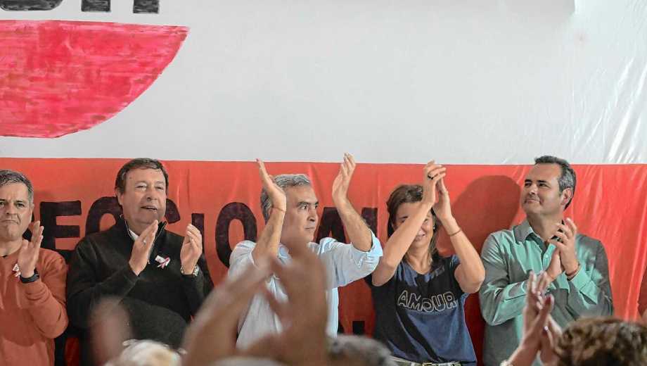 La UCR organizó este fin de semana un acto con los candidatos de Juntos Defendemos Río Negro y el gobernador Weretilneck. Foto: Andrés Maripe