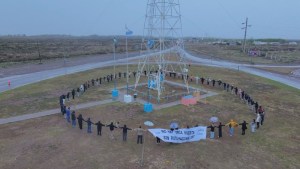 En fotos, el «abrazo» a la Ruta 151: Catriel se volvió a movilizar para exigir su urgente reparación