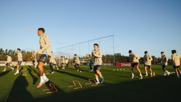 Con plantel casi completo, la Selección Argentina se entrena en la previa al partido ante Venezuela