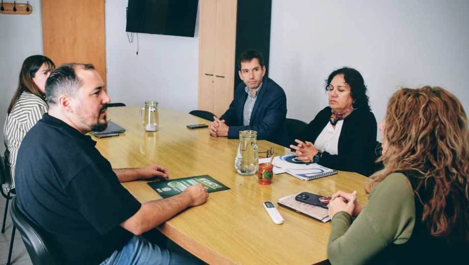 En Función Publica, la secretaria Lastra realizó la oferta a ATE y a UPCN. Foto: Gentileza