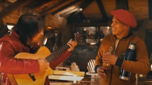 Víctor Díaz, el peón rural echado de una estancia, lanzó su primera canción junto a Jorge Jeandet