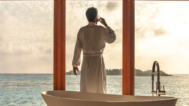 Polémica en redes: un joven de 14 años dejó el colegio para vender cursos y desató indignación