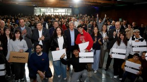 Educación en Neuquén: igualdad de oportunidades con equipamiento, becas y nuevas escuelas