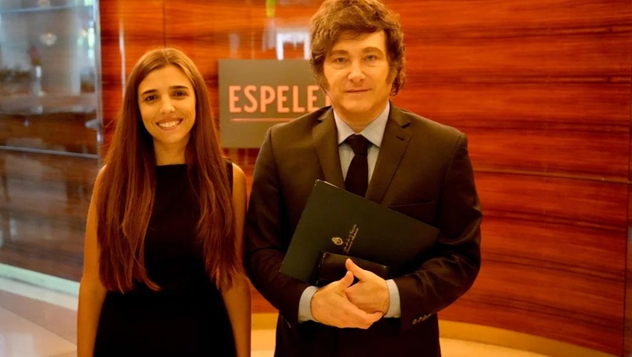 El mandatario destacó el talento argentino en ciencia y tecnología en su reunión con Noel de Castro en Los Ángeles. Foto: gentileza.