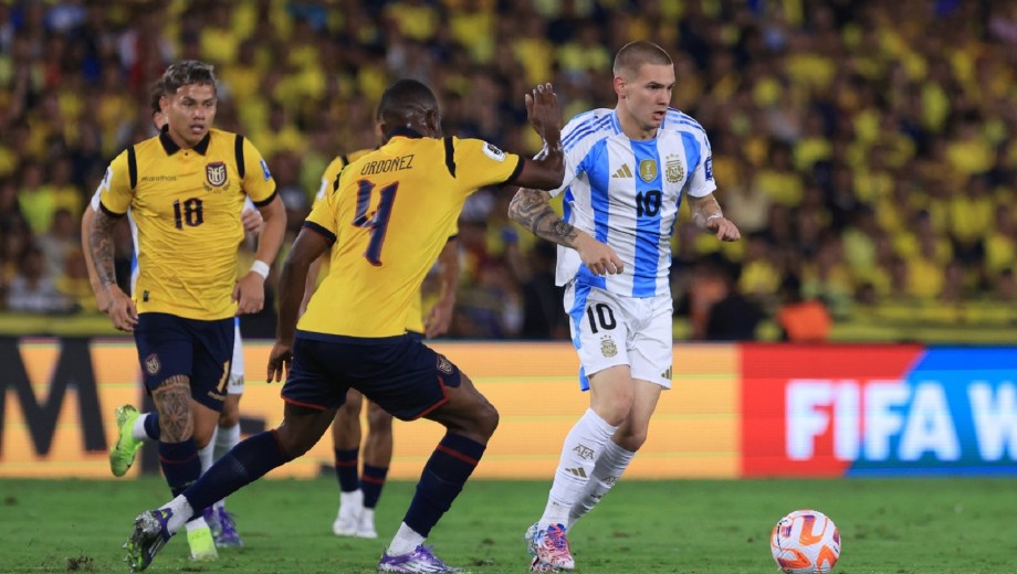 Argentina cae ante Ecuador en Guayaquil. 