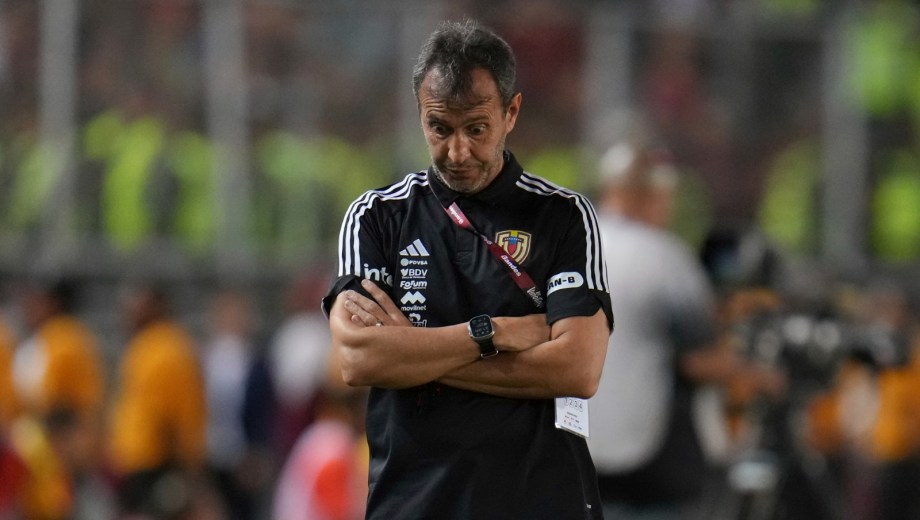 El Bocha Batista recibió críticas en Venezuela por no clasificar al Mundial. (Foto: AP)