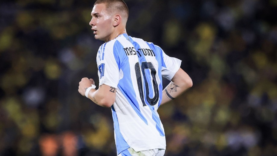 Franco Mastantuono utilizó la 10 en la Selección Argentina ante Ecuador.