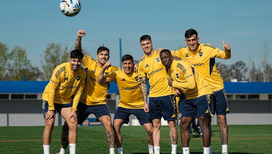 Boca prepara la formación para el choque ante Central Córdoba. Foto: @BocaJrsOficial.