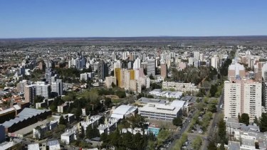 La pobreza en Neuquén disminuye mientras en otras regiones sigue alta: por qué la provincia marca la diferencia
