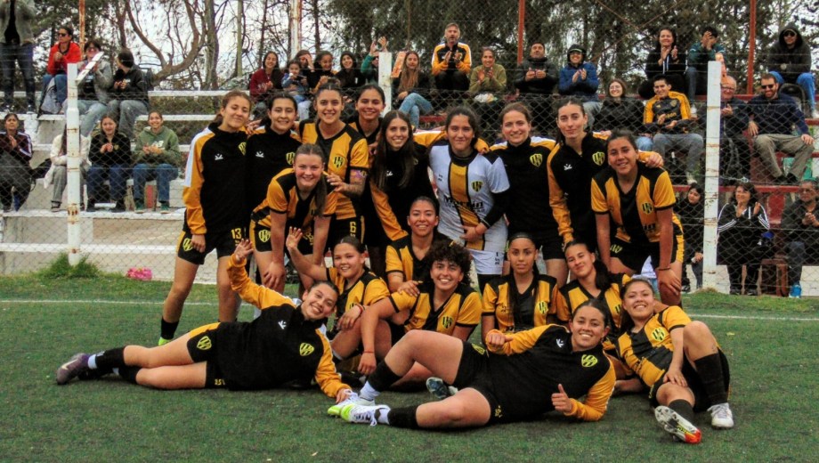 Pacífico dejó afuera a Confluencia en el duelo entre neuquinas. (Foto: Prensa Pacífico)