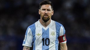 Revelaron la pelea que tuvo Lionel Messi con un jugador de la Selección Argentina: «Lo agarró del cuello»