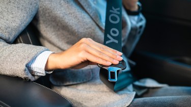 Del cinturón al celular: los errores más comunes que siguen poniendo en peligro a los conductores