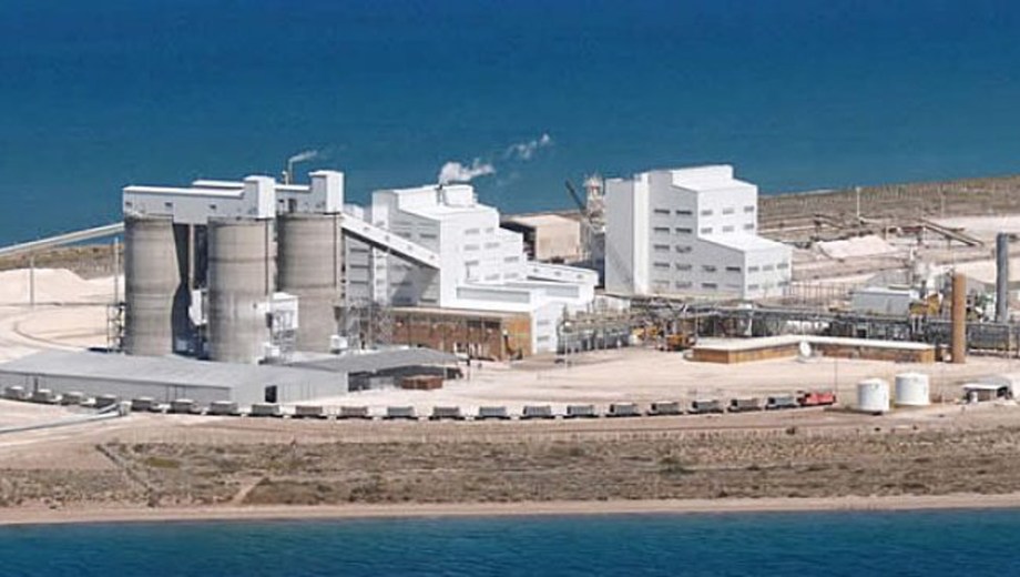 La planta de carbonato de sodio de San Antonio ocupa más de medio millar de trabajadores. Foto: Archivo