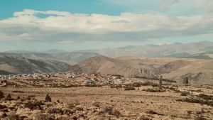 Un intendente de Neuquén, indignado con una jueza que no avaló cargos por usurpación: «Caos social»