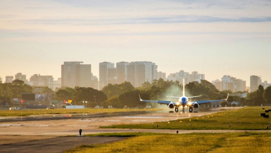 Datos alentadores de vuelos durante agosto. Foto: Gentileza presidencia. 