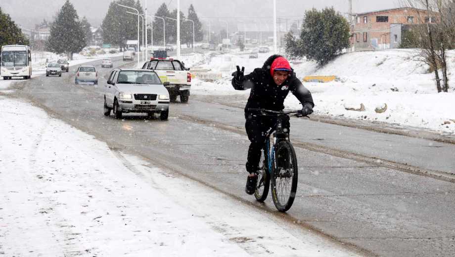 Neuquén y Río Negro bajo clima invernal.