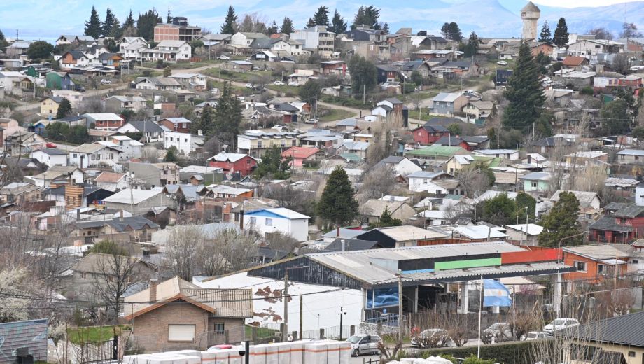 Bariloche es la ciudad más poblada y se quedó con el 17% del total de la coparticipación para los municipios. Archivo