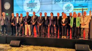 Con cruces políticos y casos de éxito cooperativo, se celebró el 8° Congreso Internacional de Coninagro