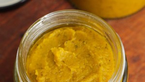 Mirá que fácil es hacer caldo concentrado de verduras para conserva