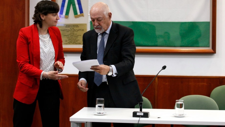 El abogado defensor, Fernando Chironi, al momento de notificarse de la sentencia. Foto: Marcelo Ochoa. 