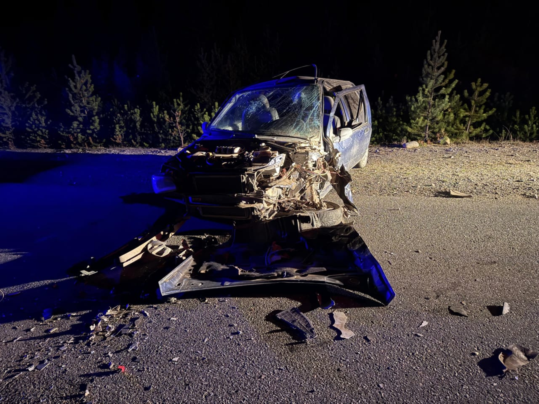 Dos heridos en un fuerte choque entre un auto y un camión sobre la Ruta ...
