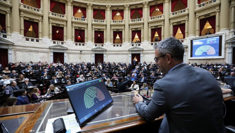 Diputados en tensión.