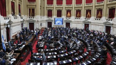 Con fuertes cruces, Diputados comenzó a discutir la reforma de la Ley de DNU