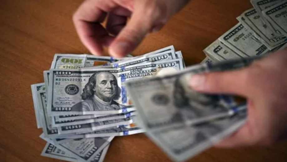 El dólar no da tregua