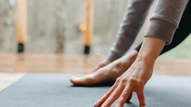 Con constancia, estos tres ejercicios pueden marcar la diferencia en la salud de las rodillas y permitir disfrutar de una vida más activa y sin dolor.