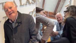 Con 83 años volvió a encontrar motivos para vivir: la historia del abuelo Juan, fabricante de cinturones artesanales