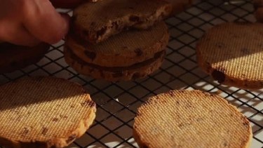 Galletas de chocolate y avellanas hechas en casa: crocantes y tentadoras