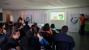 La paleontología pone en valor el patrimonio fósil de Neuquén: un evento clave en Senillosa