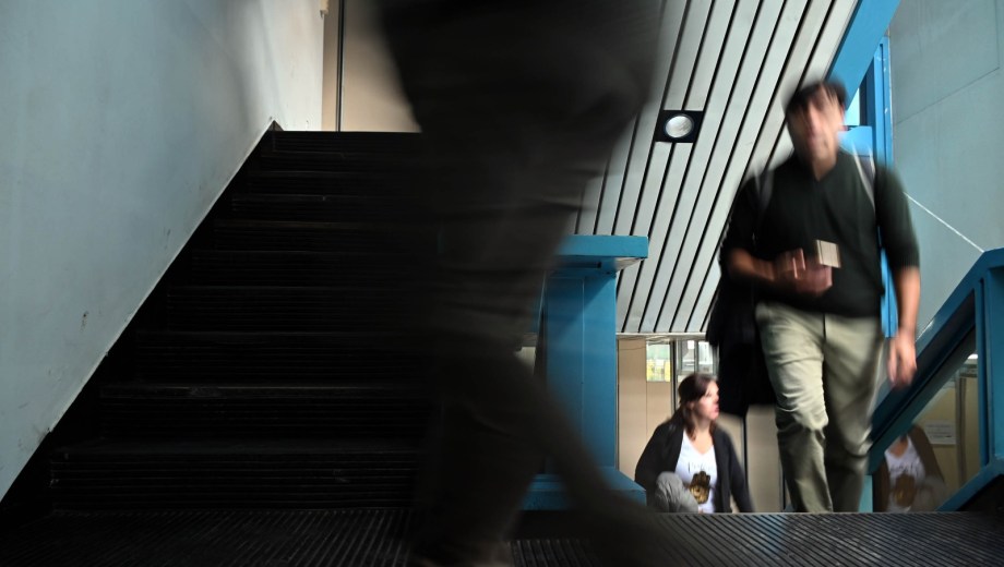 Los estatales cobrarán septiembre a partir del jueves 2. Foto: Marcelo Ochoa