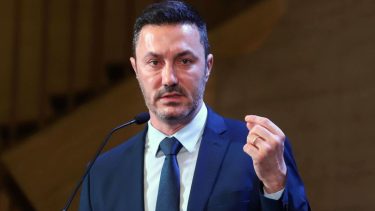 El Gobierno analiza los nombres para reemplazar a Luis Petri en el Ministerio de Defensa: ¿quiénes son los candidatos?