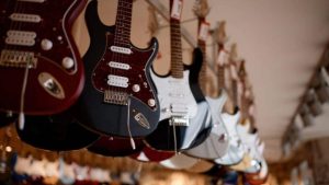 Guitarras eléctricas, bajos, amplificadores y mucho más, ¿cuándo es la mega subasta de ARCA?