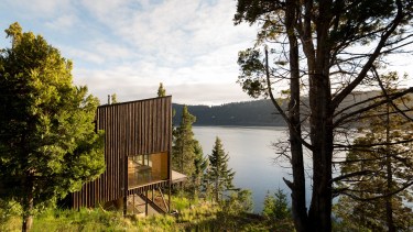 Esta casa de 62 m2 de cara al lago en Bariloche despertó el efecto «quiero una igual»