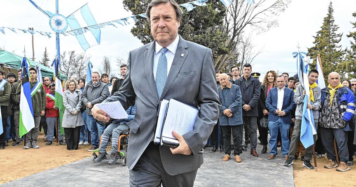 Weretilneck de cara a las elecciones 2025: «Se elige entre los del ...