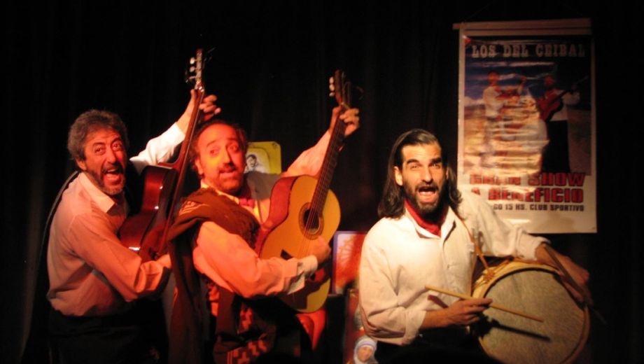 Tres amigos, tres vidas distintas y un sueño en común:pisar el Próspero Molina. (FOTOS: Gentileza)
